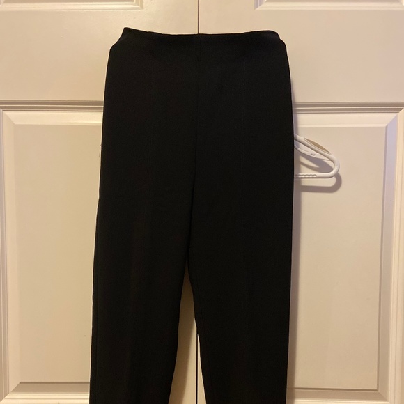 Babaton/Aritizia women’s clothing - Picture 3 of 3